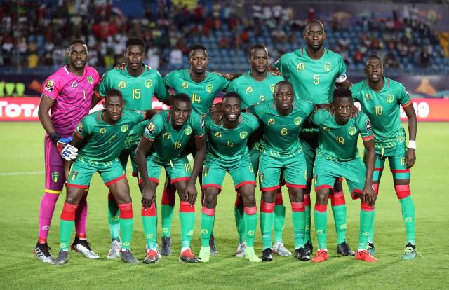 记者：梅西到诺坎普后请求工作人员入场许可，巴萨欣然同意（记者称梅西抵达诺坎普先向工作人员申请入场，巴萨爽快放行）