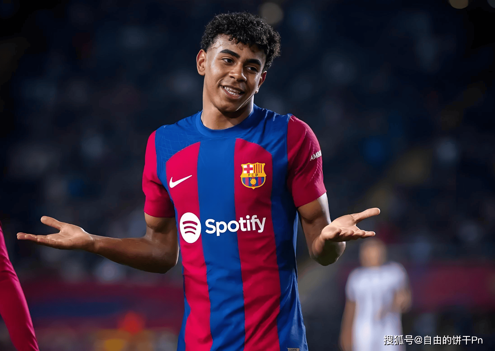 独造3球+世界波：姆巴佩本轮个人集锦（姆巴佩本轮集锦：一人造三球，轰出世界波）