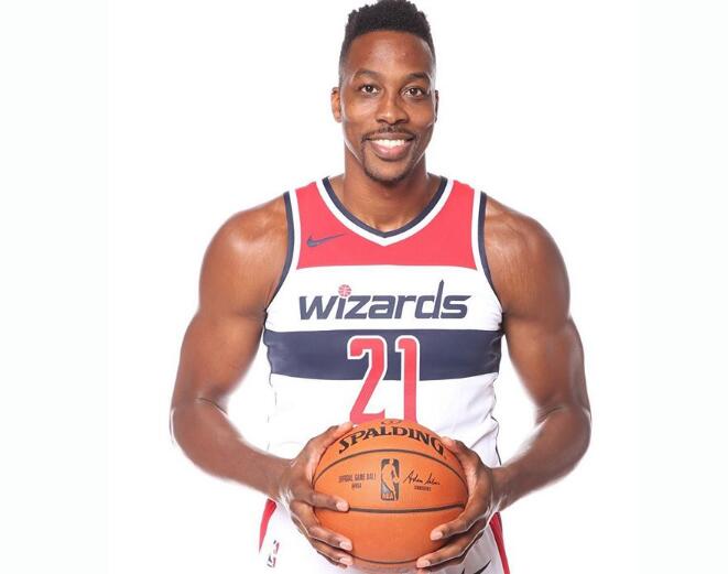 C罗成为格斗推广公司股东，并表示与后者具有相同的价值观（C罗入股格斗赛事推广公司，称双方价值观契合）