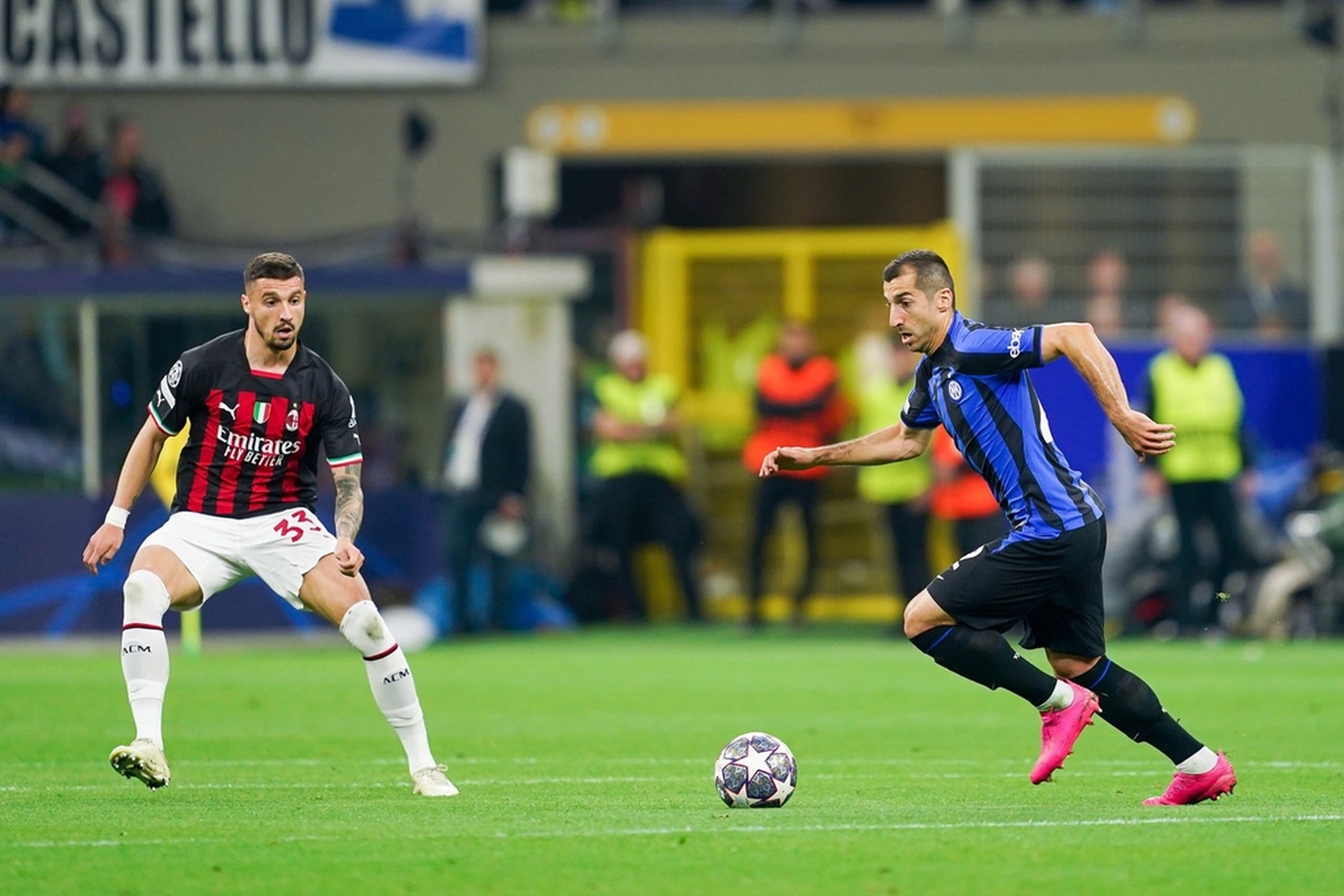 半场战报：科隆0-0圣保利（半场快讯：科隆与圣保利战成0-0）