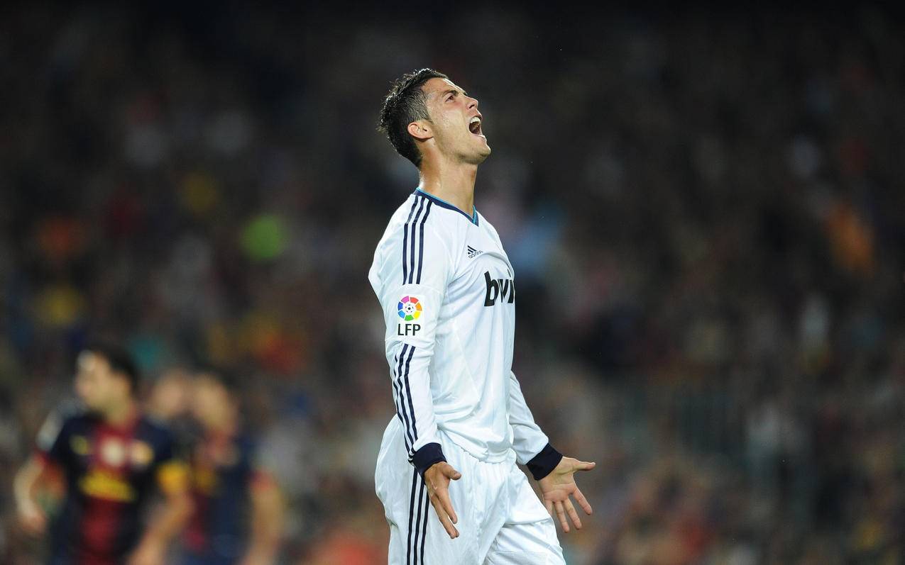 欧冠精彩进球回顾：梅西助攻亮点,（欧冠精彩进球集锦：梅西助攻成焦点）