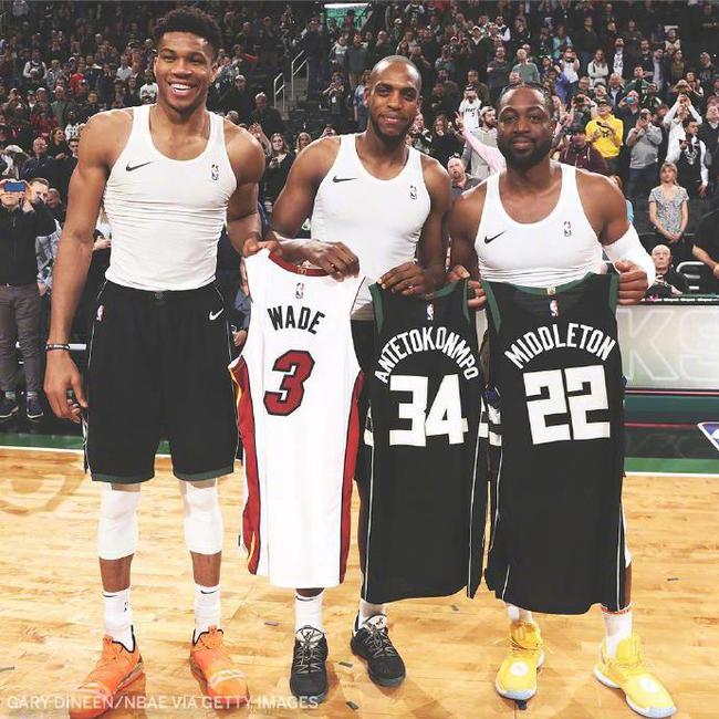 官方：阿德莱德联后卫弗里恩兹腿筋受伤，将缺席至明年（阿德莱德联官方：后卫弗里恩兹腿筋受伤，缺阵至明年）